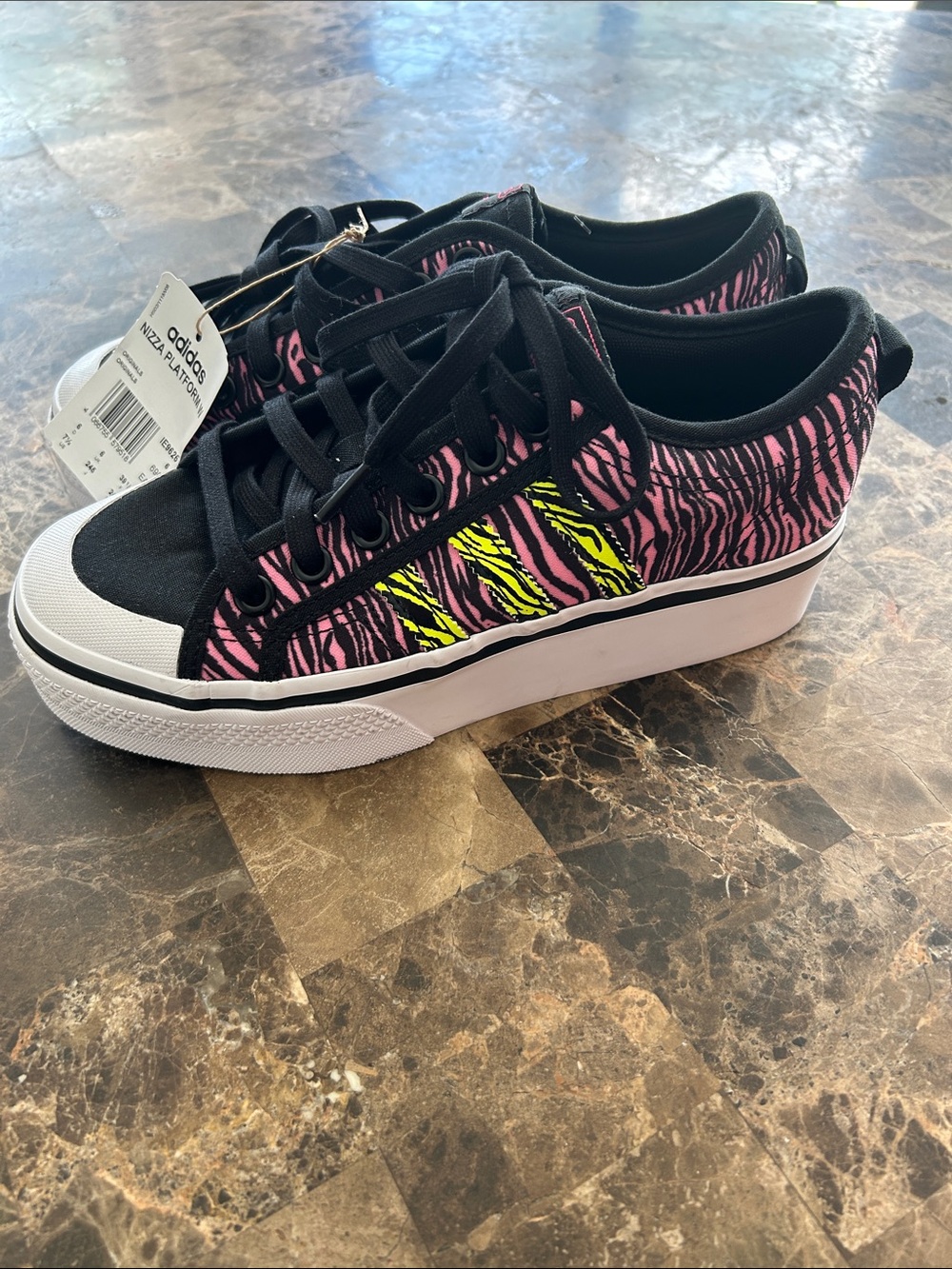 NWT 🆕 adidas Nizza Zebra-Print Platform Sneakers with Neon Yellow Stripes sz 7.5
